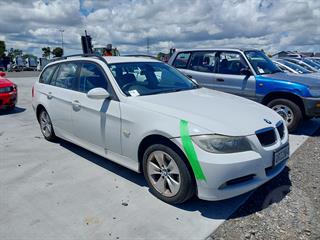 2008 BMW 320i Touring Touring Photo