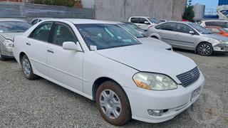 2001 Toyota Mark II Grande Sedan Photo