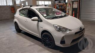 2014 Toyota Aqua Hatch Photo