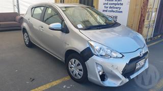 2016 Toyota Aqua Hybrid Hatch Photo