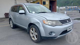 2006 Mitsubishi Outlander Station Wagon Photo