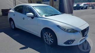 2014 Mazda Axela Sedan Photo