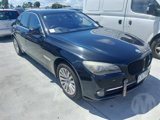 2010 BMW 750i Sedan Photo