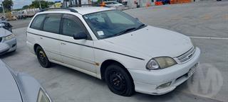 2000 Toyota Caldina Station Wagon Photo
