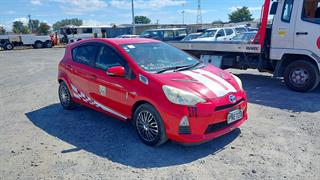 2013 Toyota Aqua Hybrid Hatch Photo