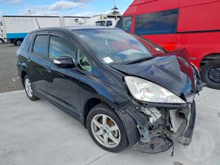 2012 Honda fit Shuttle Station Wagon Photo