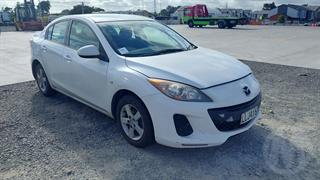 2011 Mazda Axela Sedan Photo