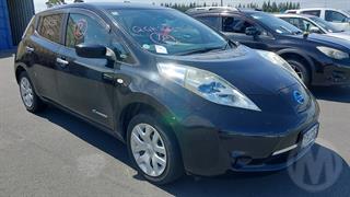 2015 Nissan Leaf Hatch Photo
