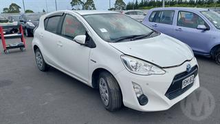 2016 Toyota Aqua Hatch Photo