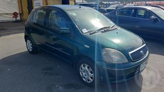 2000 Toyota Vitz 1.3L Hatch Photo