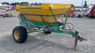 SAM Spreader Trailer Photo