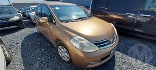 2010 Nissan Tiida Hatch Photo
