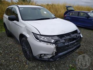 2021 Mitsubishi Outlander SP 2.4P/4WD/CVT Station Wagon Photo