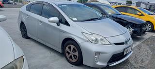2015 Toyota Prius Hybrid Hatch Photo