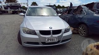 2006 BMW 320i Sedan Photo