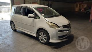 2006 Toyota Ractis Hatch Photo