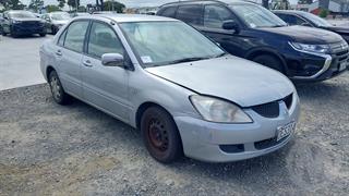 2004 Mitsubishi Lancer Sedan Photo