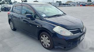 2005 Nissan Tiida Hatch Photo
