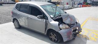 2006 Honda fit Hatch Photo