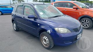 2004 Mazda Demio Hatch Photo