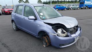 2005 Mazda Demio Hatch Photo