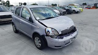 2004 Toyota Vitz Hatch Photo