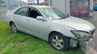 2004 Toyota Camry Touring Sedan Photo