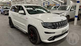2013 Jeep Grand Cherokee SRT Hemi 6.4 Station Wagon Photo