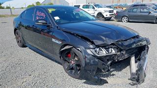 2015 Jaguar XE Sedan Photo