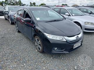 2015 Honda Grace Hybrid Sedan Photo