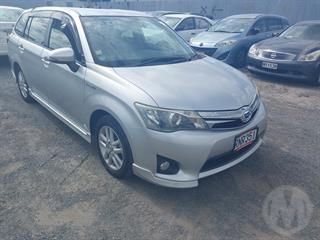 2013 Toyota Corolla Fielder Hybrid Station Wagon Photo