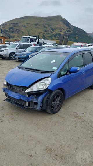 2011 Honda fit Hybrid Hatch Photo