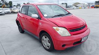 2002 Toyota Ist Hatch Photo