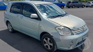 2006 Toyota Raum Station Wagon Photo