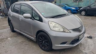 2008 Honda fit Hatch Photo