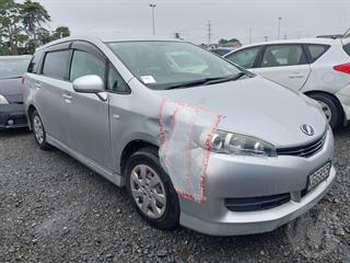 2010 Toyota Wish Station Wagon Photo
