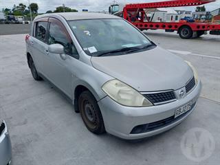 2004 Nissan Tiida Hatch Photo