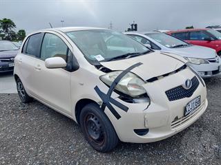 2006 Toyota Vitz Hatch Photo