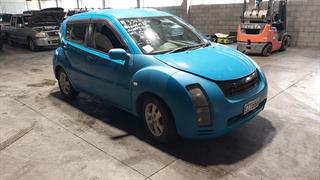 2004 Toyota Will Cypha Hatch Photo