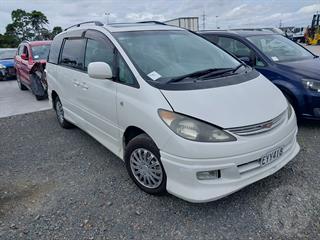 2001 Toyota Estima Station Wagon Photo