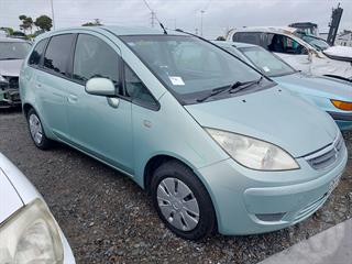 2004 Mitsubishi Colt Plus Sedan Photo