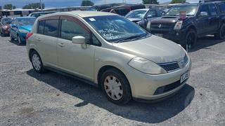 2005 Nissan Tiida Hatch Photo