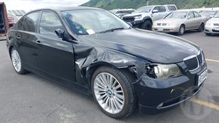 2006 BMW 325i Sedan Photo
