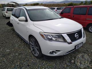 2014 Nissan Pathfinder TI 3.5P4WD6CVT/SW5D Station Wagon Photo