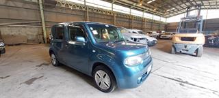 2017 Nissan Cube Hatch Photo