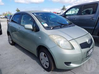 2006 Toyota Vitz Hatch Photo