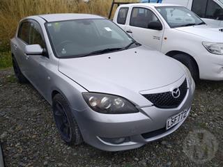 2005 Mazda Axela Hatch Photo