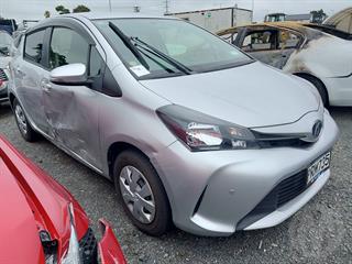 2015 Toyota Vitz Hatch Photo