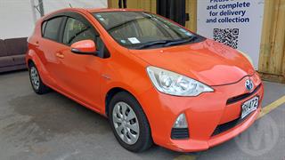 2012 Toyota Aqua Sedan Photo