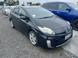 2011 Toyota Prius Hatch Photo